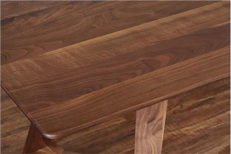 Офисный стол с клееной кромкой черного ореха